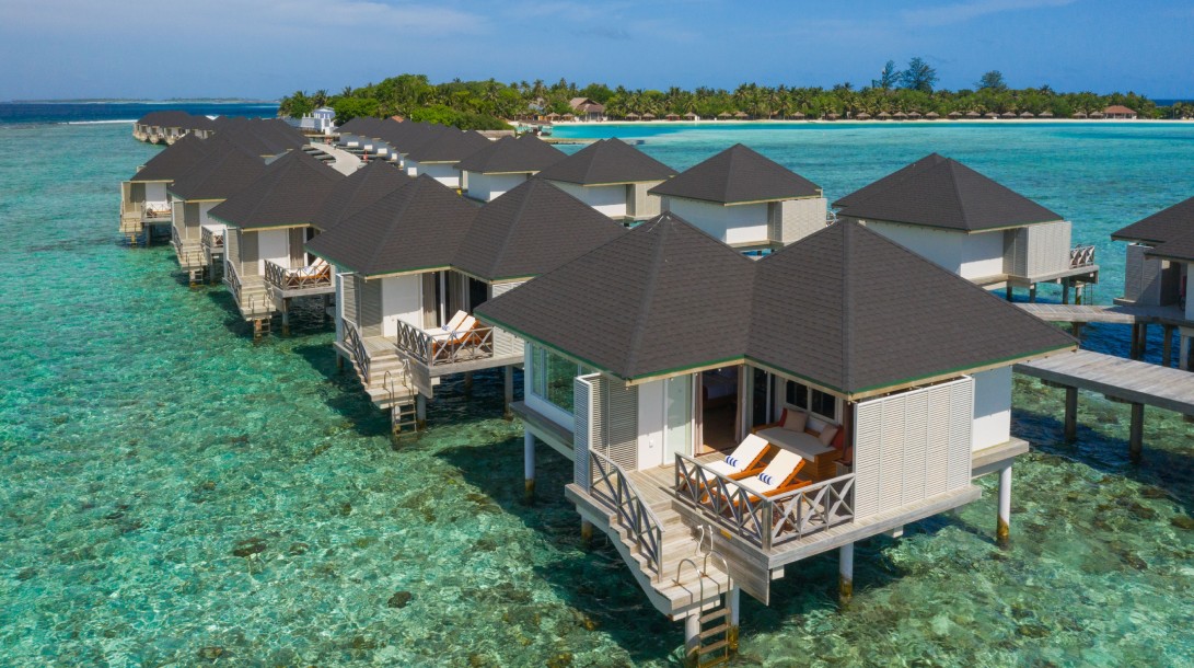 Cinnamon Dhonveli: 4 Star Resorts in Maldives